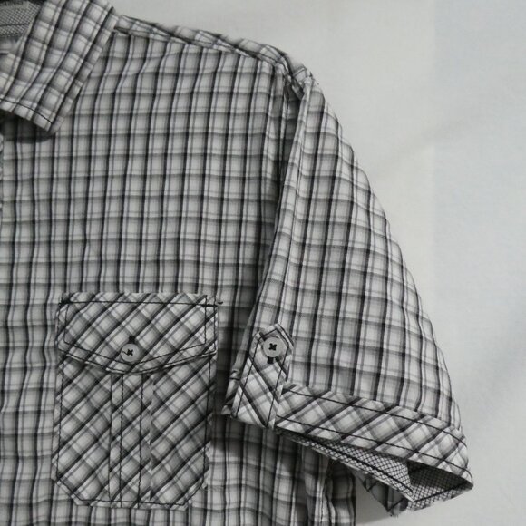 MICHAEL BRANDON | medium | Checkered Casual Button-Up Short Sleeve Shirt - Picture 4 of 16